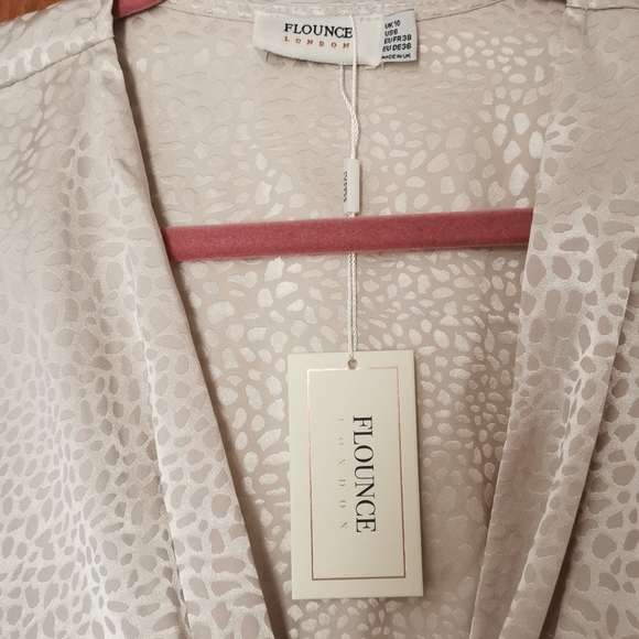 Flounce London sleeveless satin midi dress with twist and drape in metallic - Picture 2 of 6